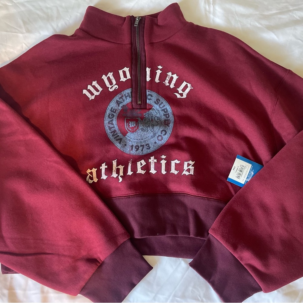 NWT Maroon Sweatshirt Hoodie Crop - Picture 2 of 5